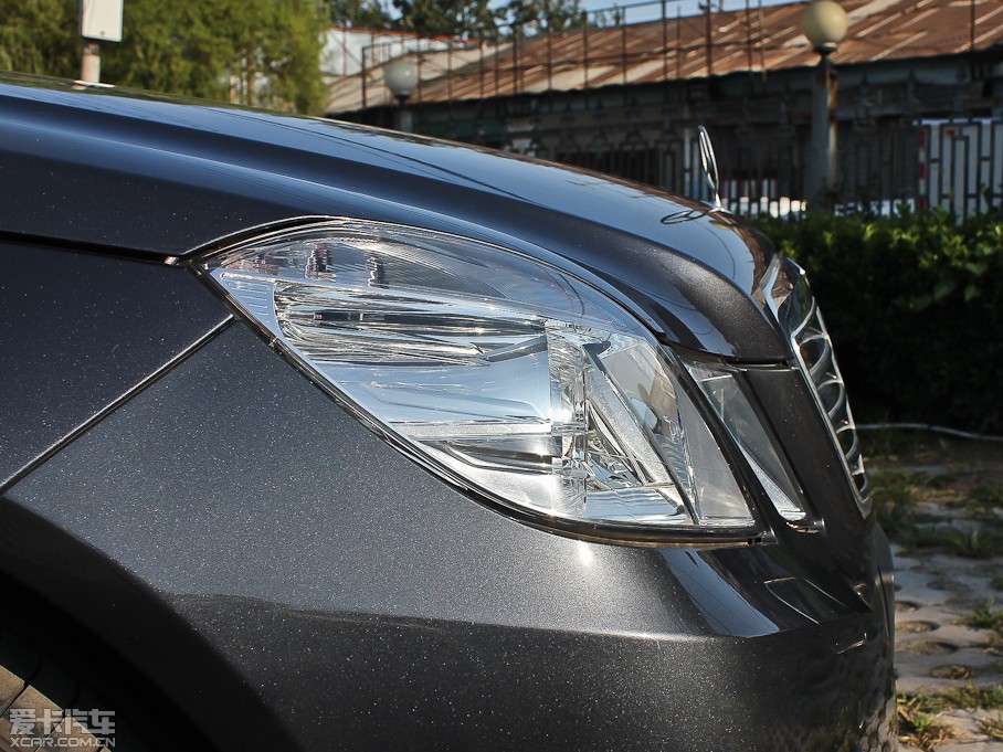 2012YE E 300L rа