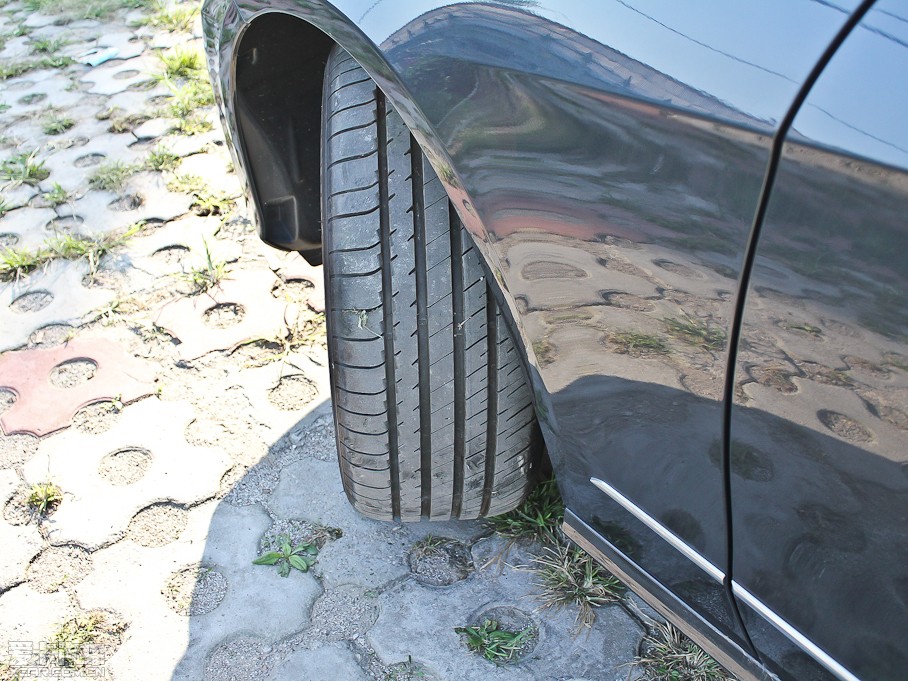 2012YE E 300L rа