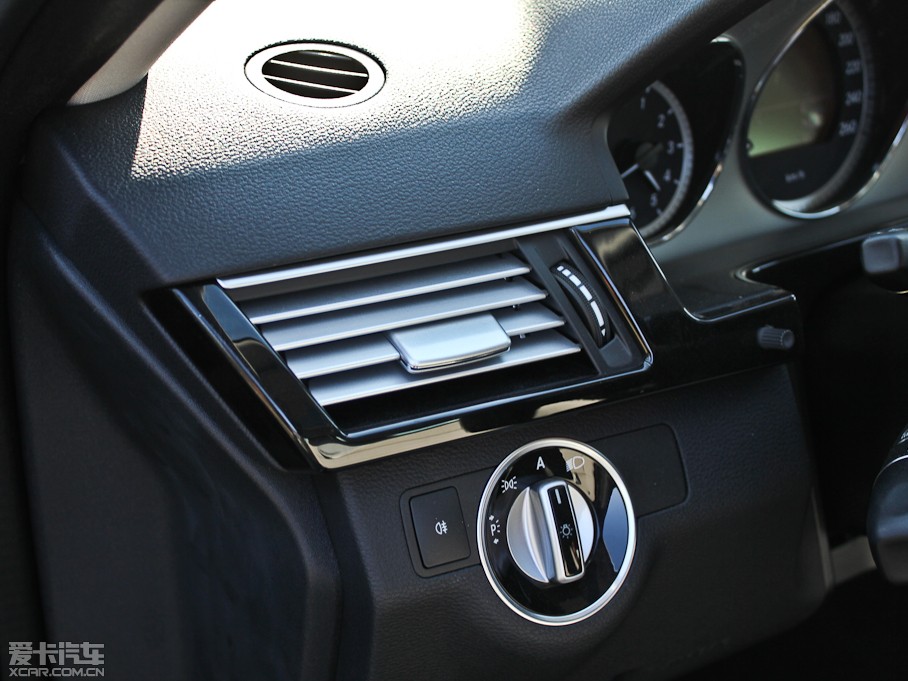 2012YE E 300L rа