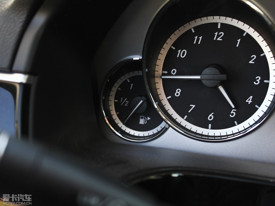 2012YE E 300L rа