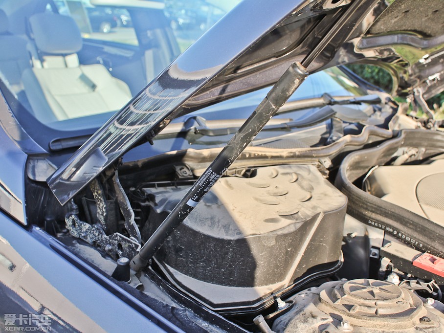 2012YE E 300L rа