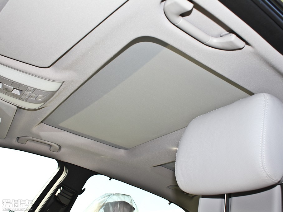 2012YE E 300L r(sh)а