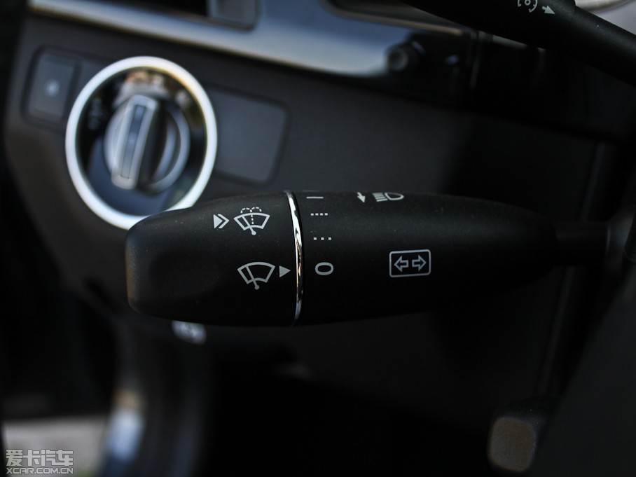 2012YE E 300L rа