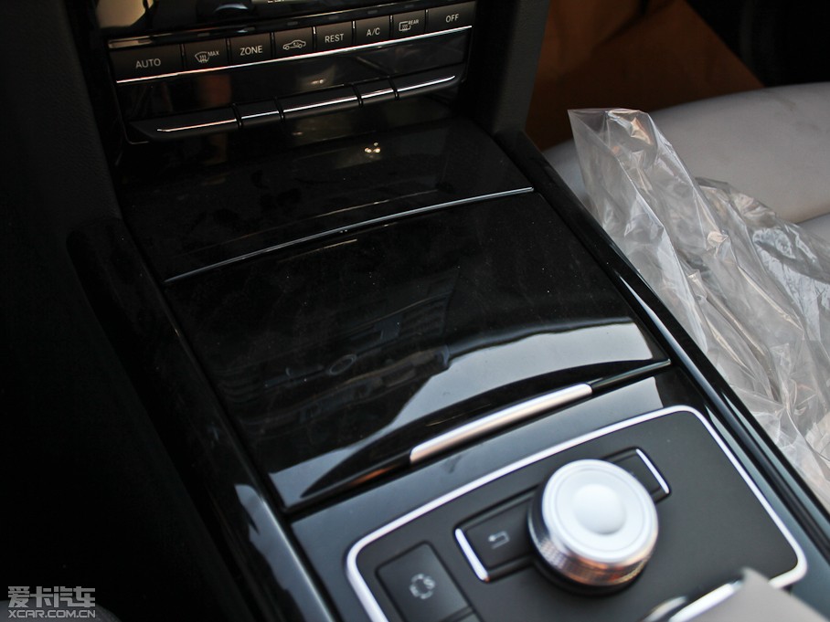 2012YE E 300L rа