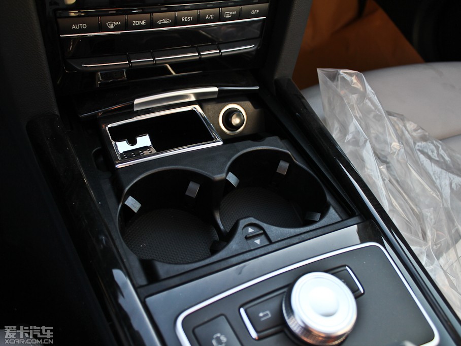 2012YE E 300L rа