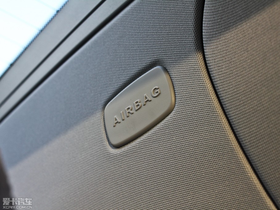 2012YE E 300L rа