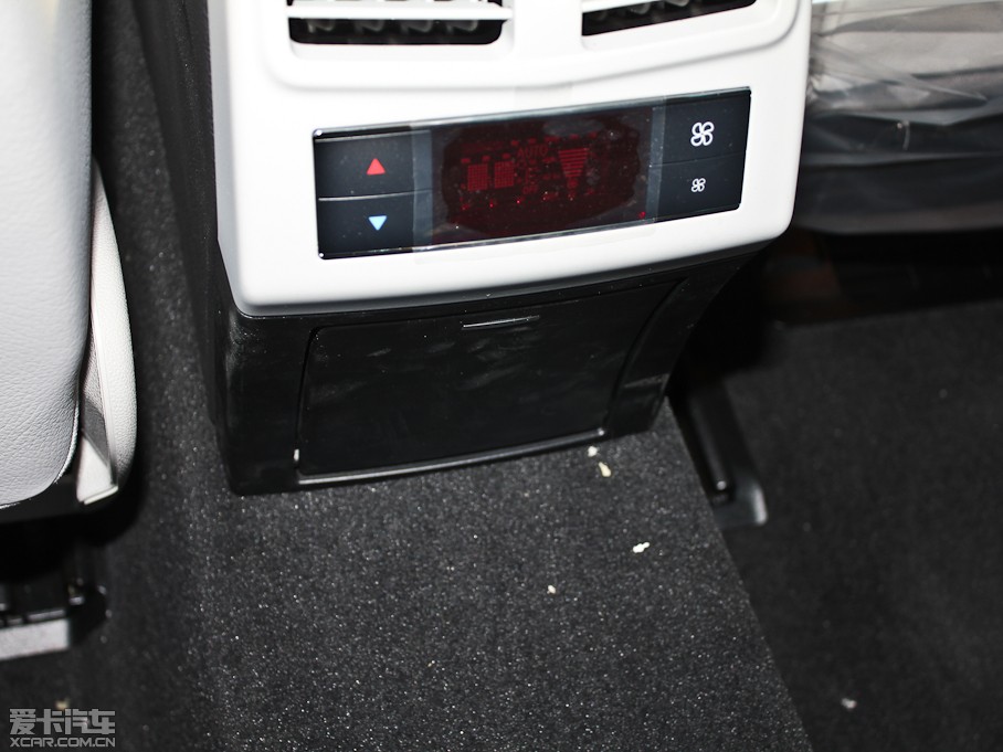 2012YE E 300L rа