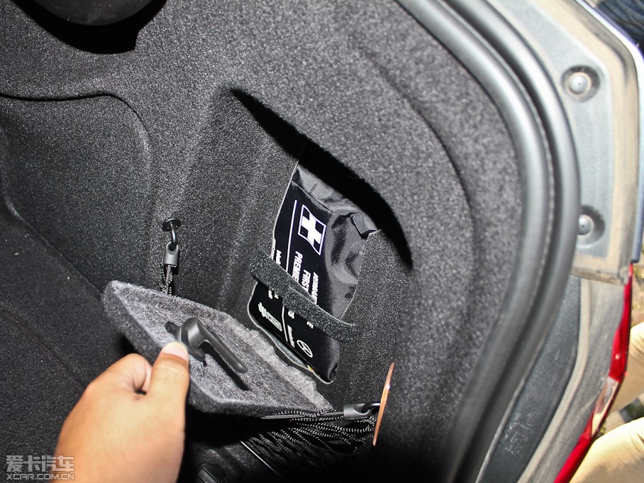 2012YE E 300L rа