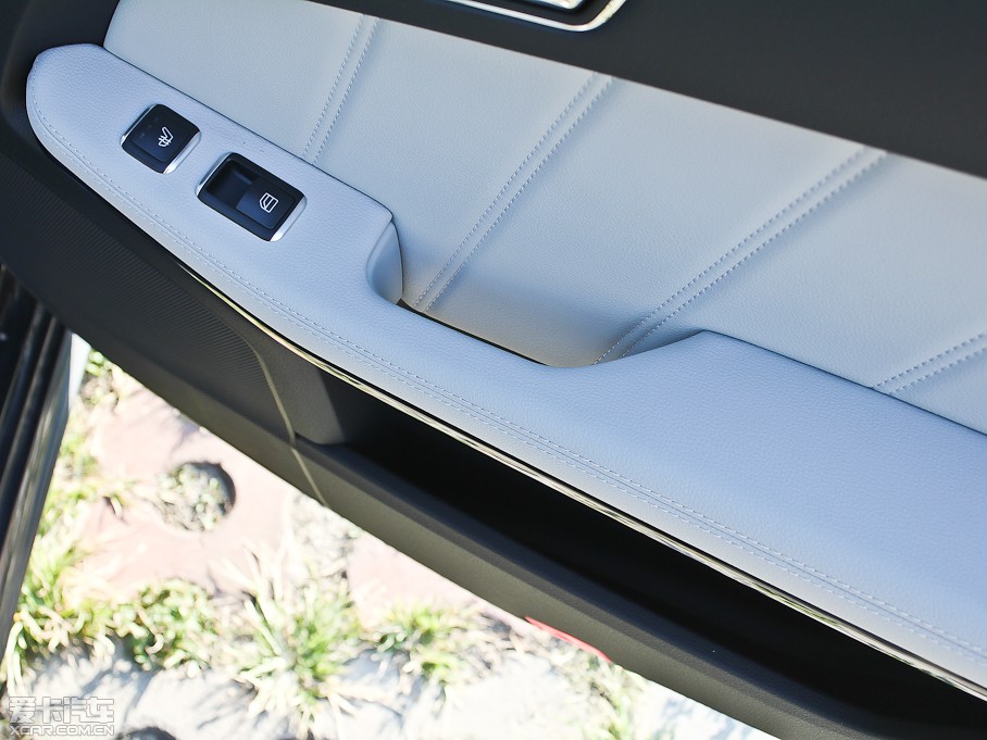 2012YE(j) E 300L r(sh)а