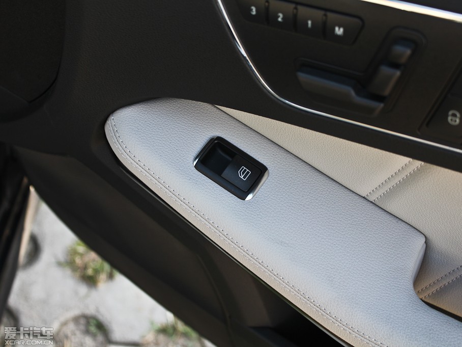 2012YE(j) E 300L r(sh)а