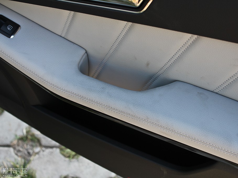 2012YE(j) E 300L r(sh)а