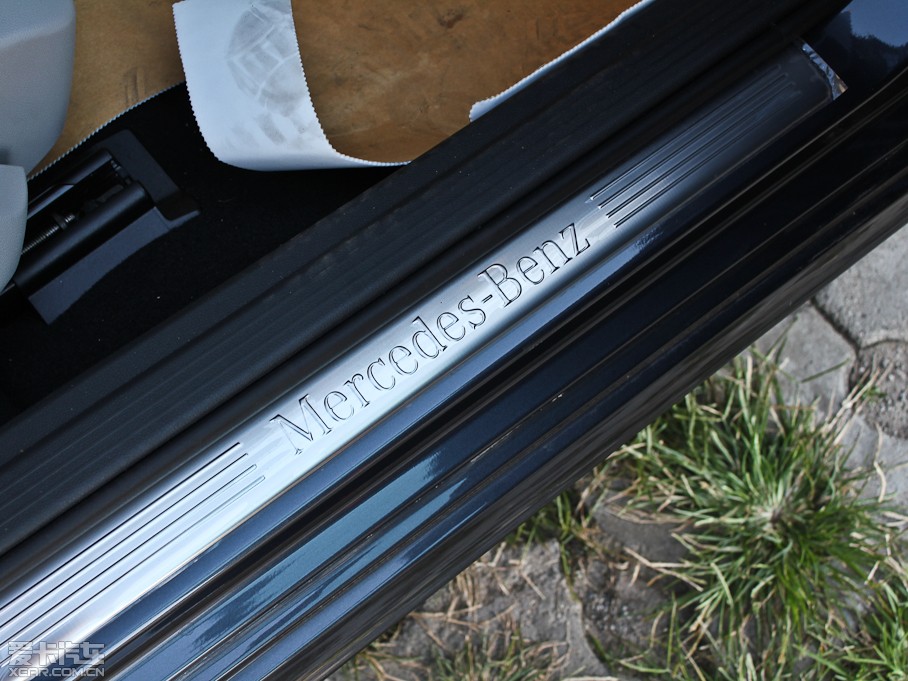 2012YE E 300L rа