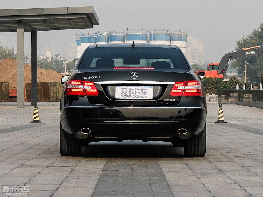 2012YE E 300L rкA