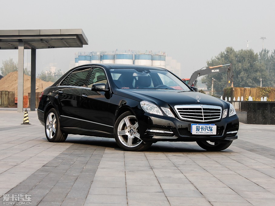 2012YE E 300L rкA