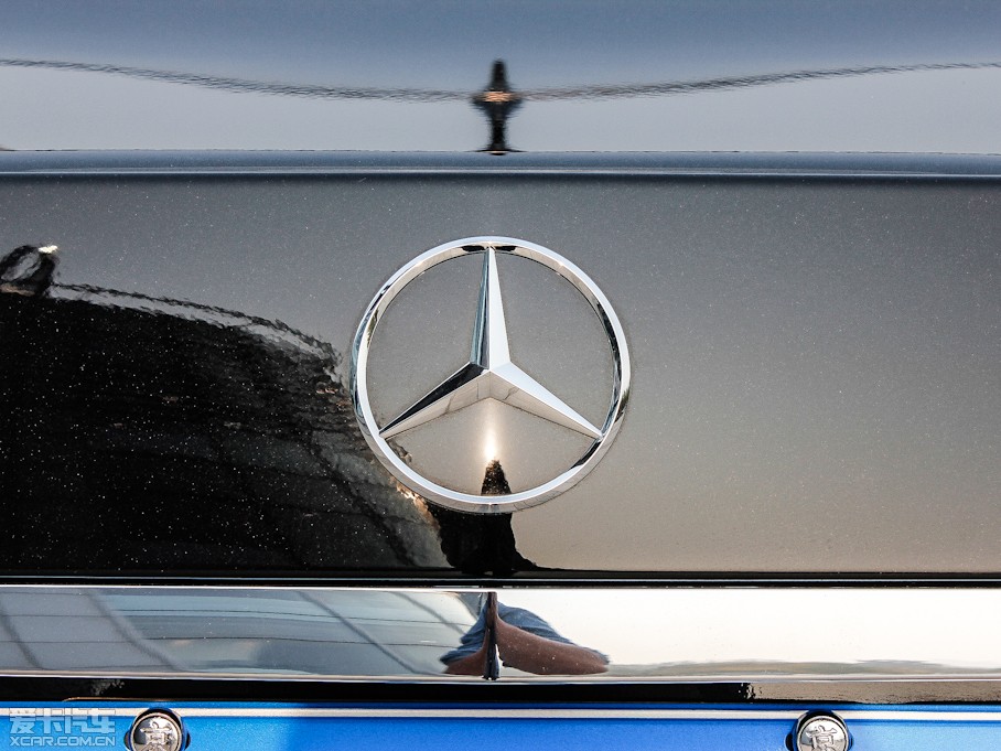 2012YE E 300L rкA