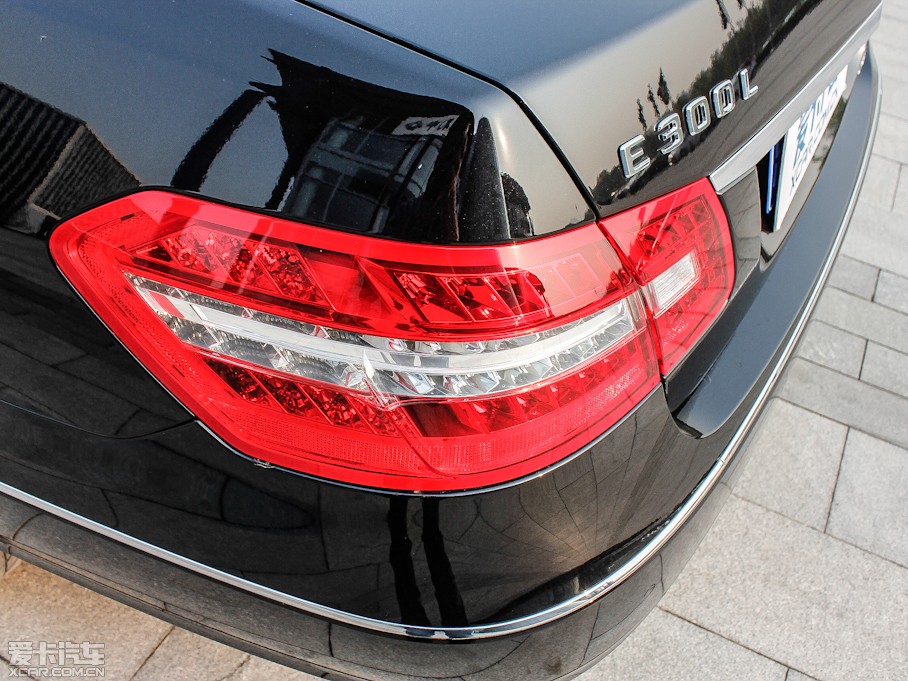 2012YE E 300L rкA