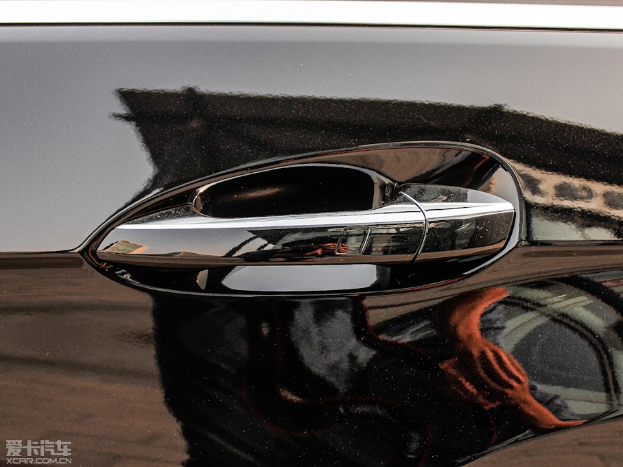 2012YE E 300L rкA