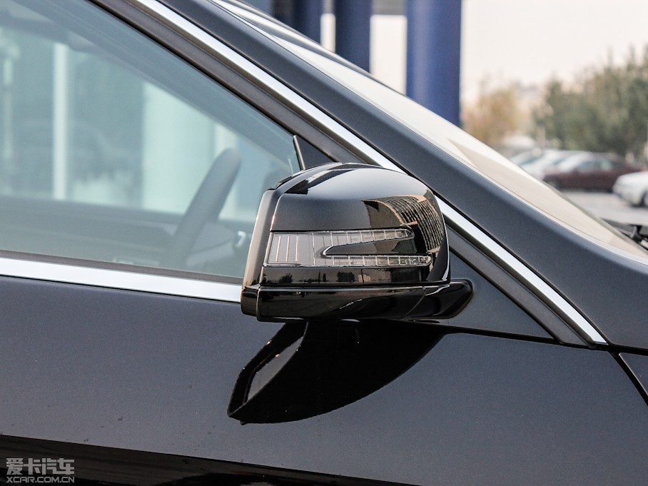 2012YE E 300L rкA