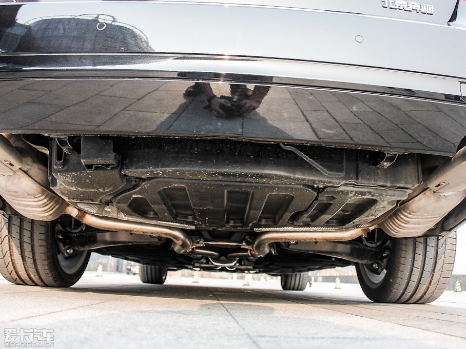 2012YE E 300L rкA