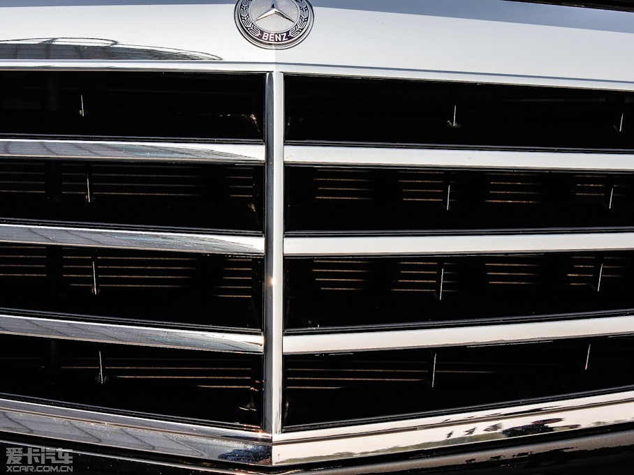 2012YE E 300L rкA