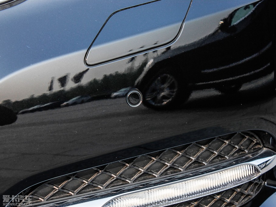 2012YE E 300L rкA