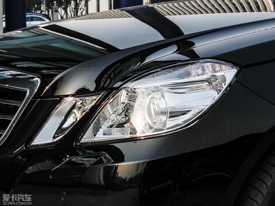 2012YE E 300L rкA