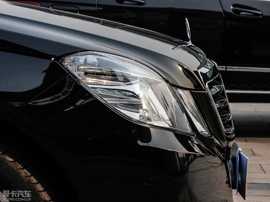 2012YE E 300L rкA