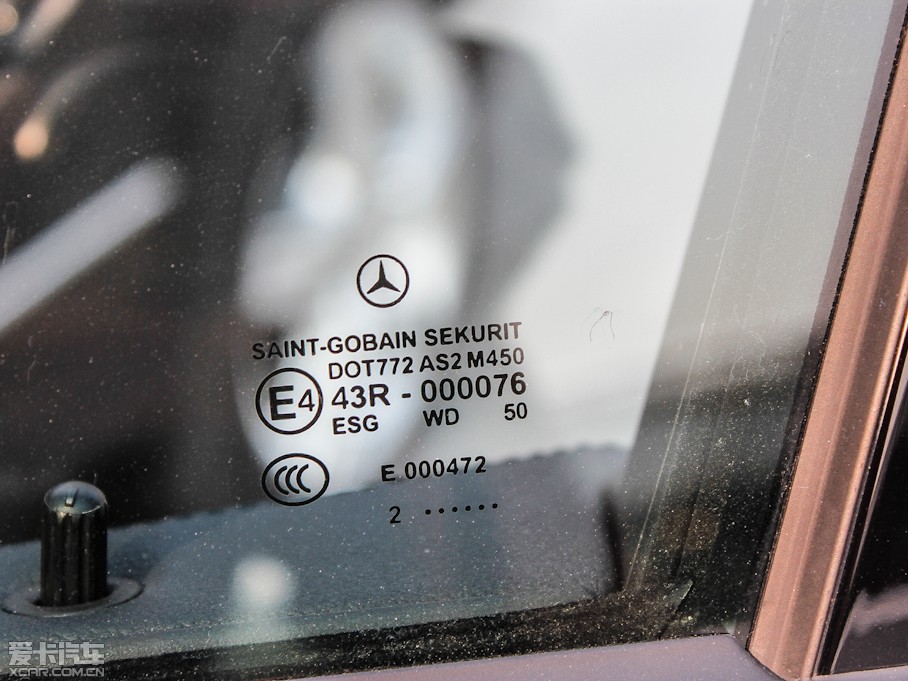 2012YE E 300L rкA