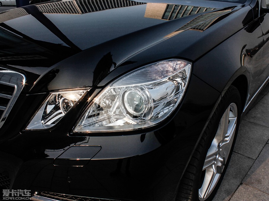 2012YE E 300L rкA