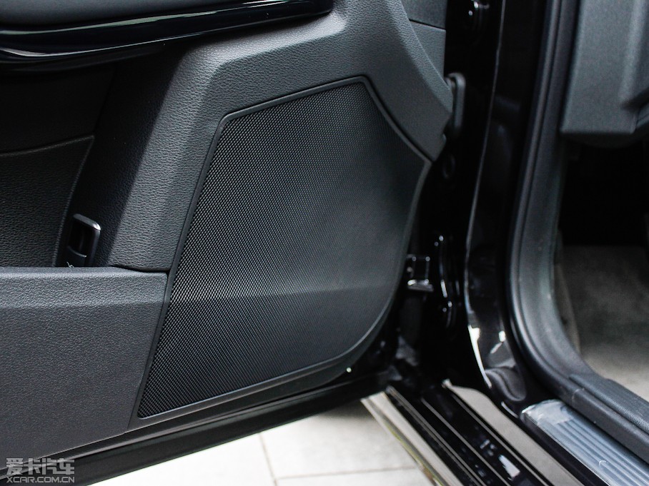 2012YE(j) E 300L r(sh)кA