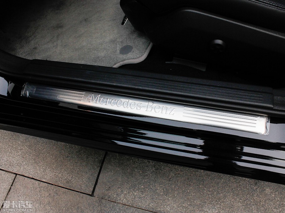 2012YE E 300L rкA