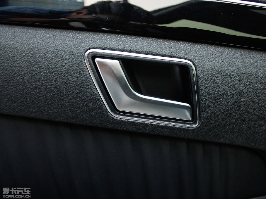 2012YE E 300L rкA