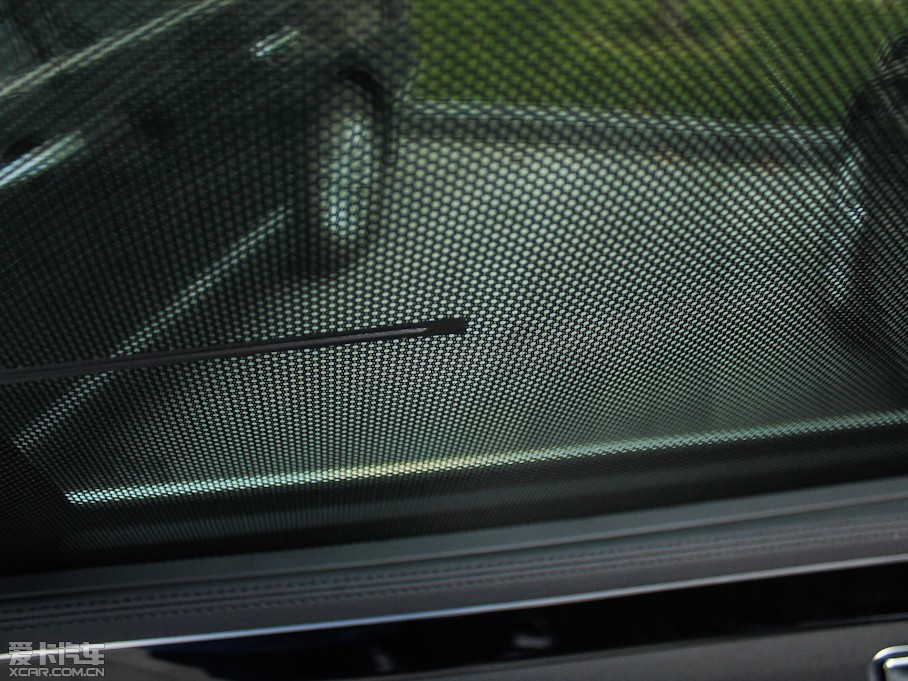 2012YE E 300L rкA