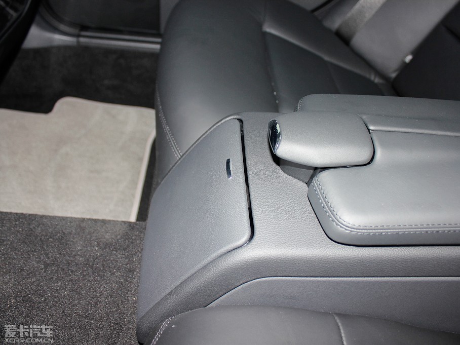 2012YE(j) E 300L r(sh)кA