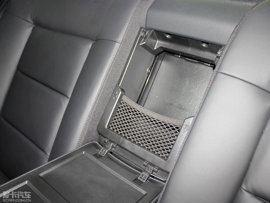 2012YE E 300L rкA