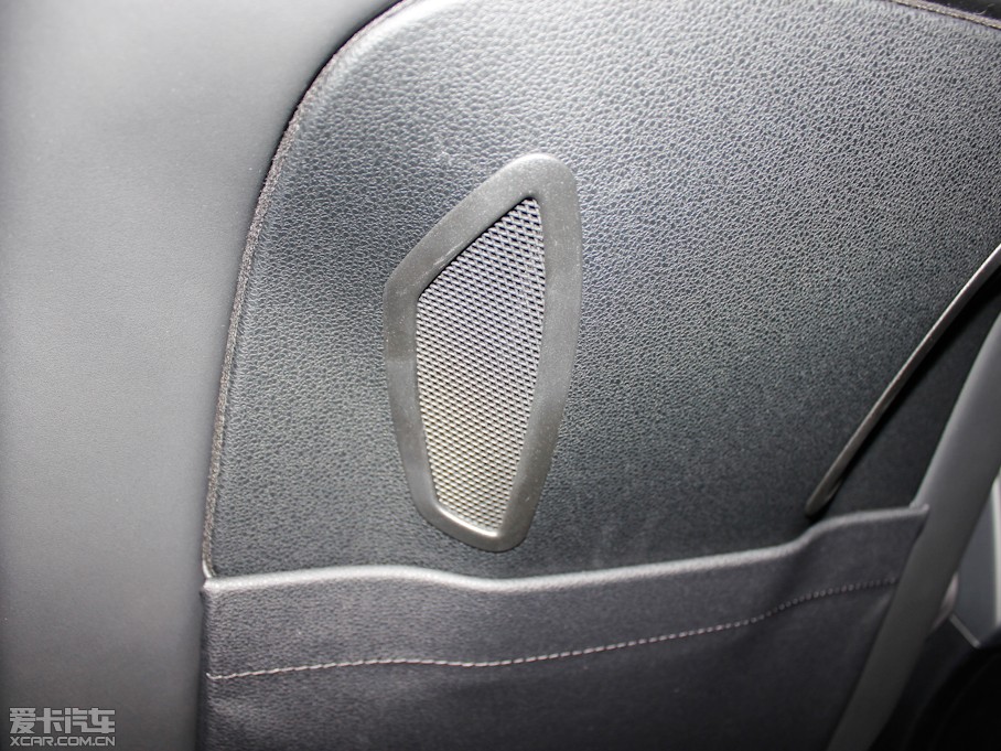 2012YE E 300L rкA