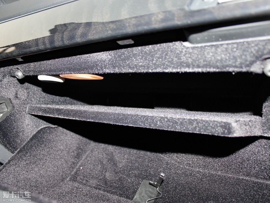 2012YE E 300L rкA