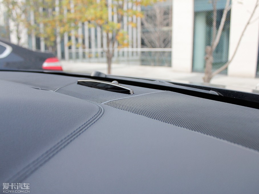 2012YE E 300L r(sh)кA