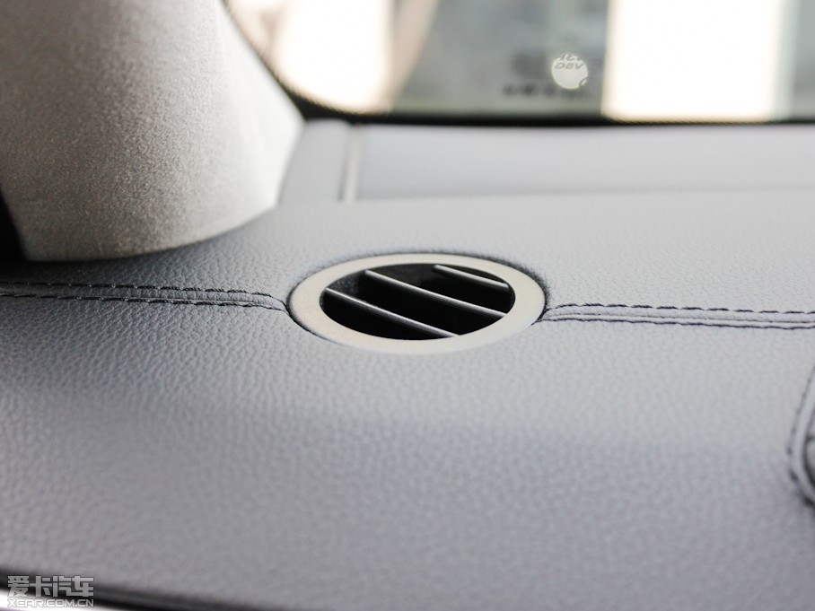 2012YE(j) E 300L r(sh)кA