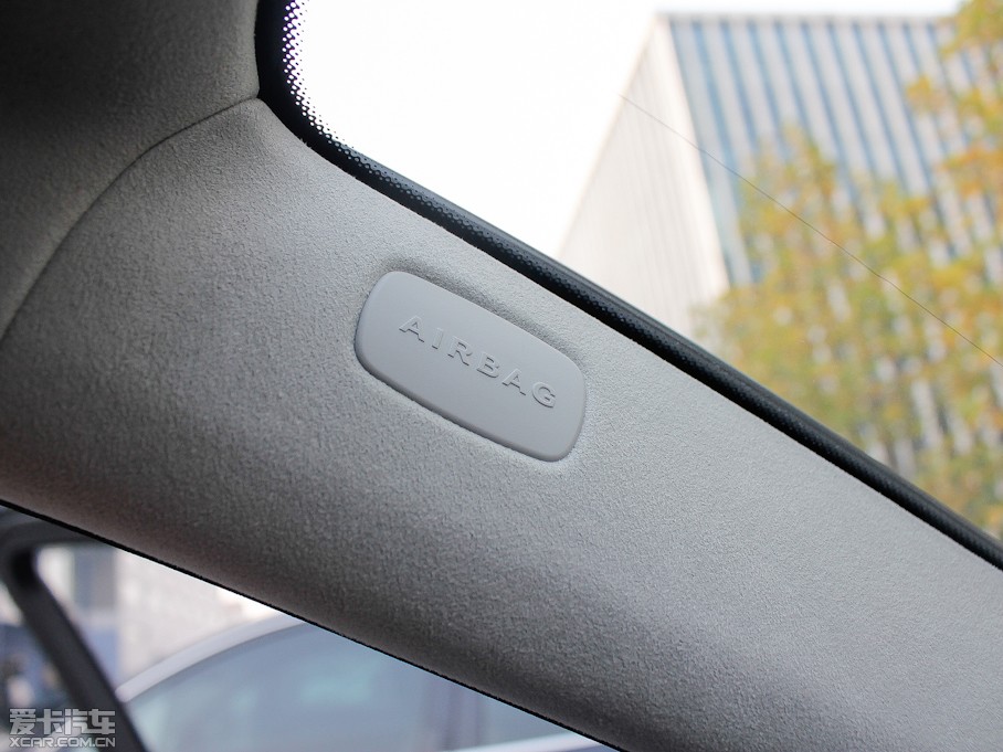 2012YE E 300L r(sh)кA