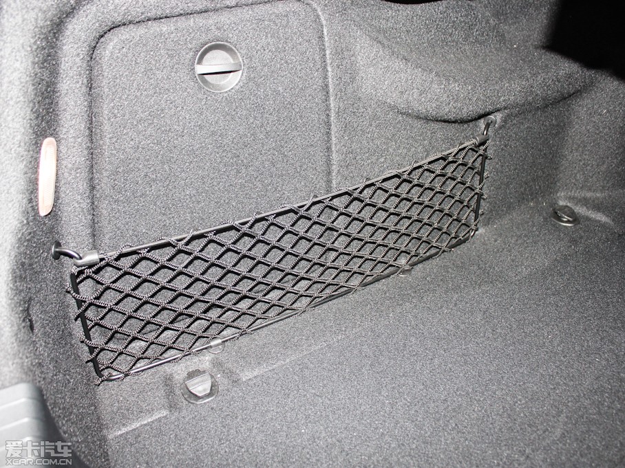 2012YE E 300L rкA