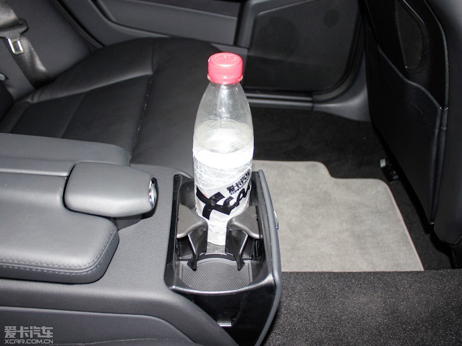 2012YE E 300L rкA