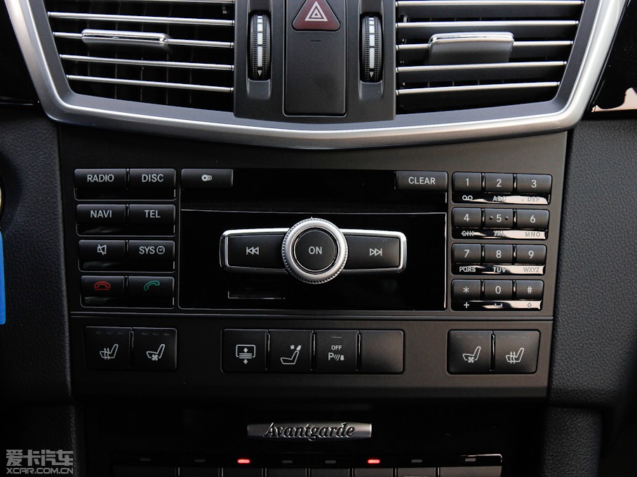 2012YE E 300L rкA