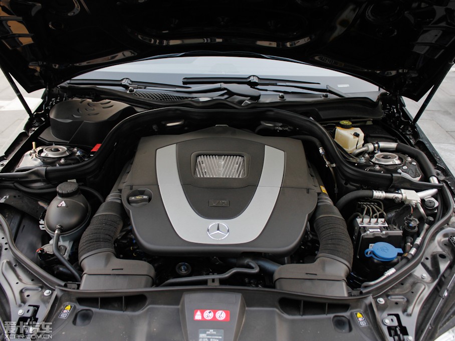 2012YE E 300L rкA