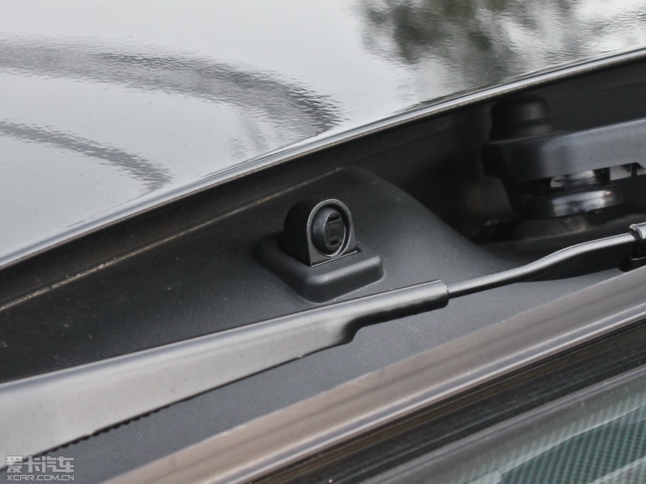 2012YE E 200L CGIŰ