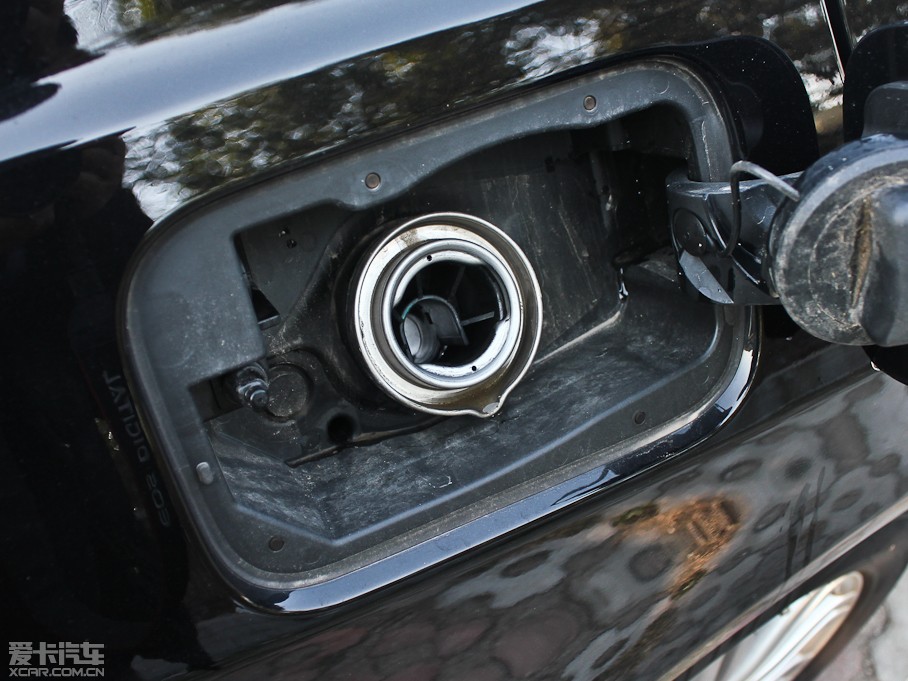 2012YE E 200L CGIŰ