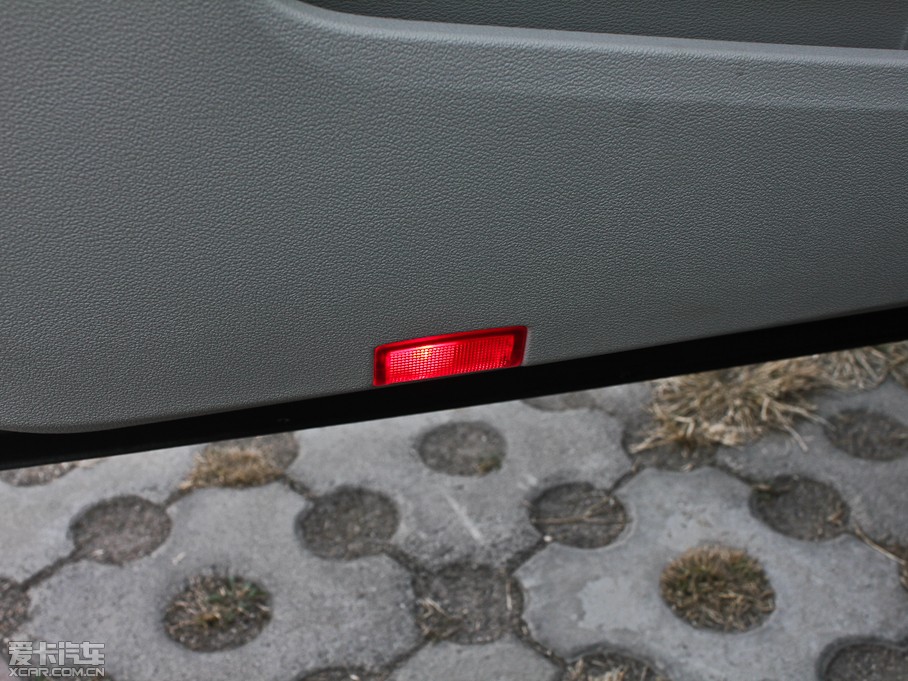 2012YE E 200L CGI(yu)Ű