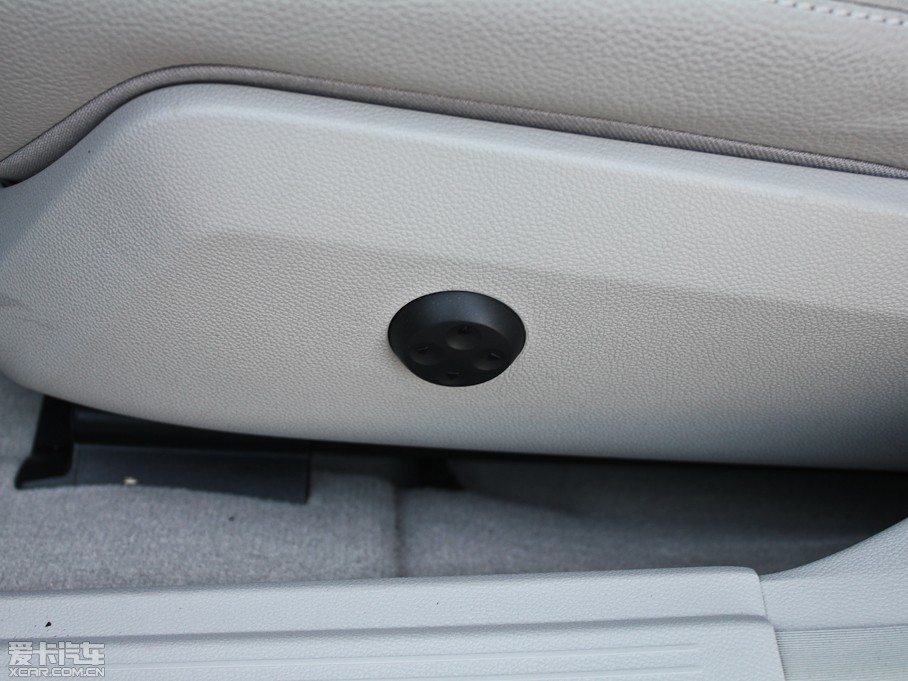 2012YE E 200L CGIŰ