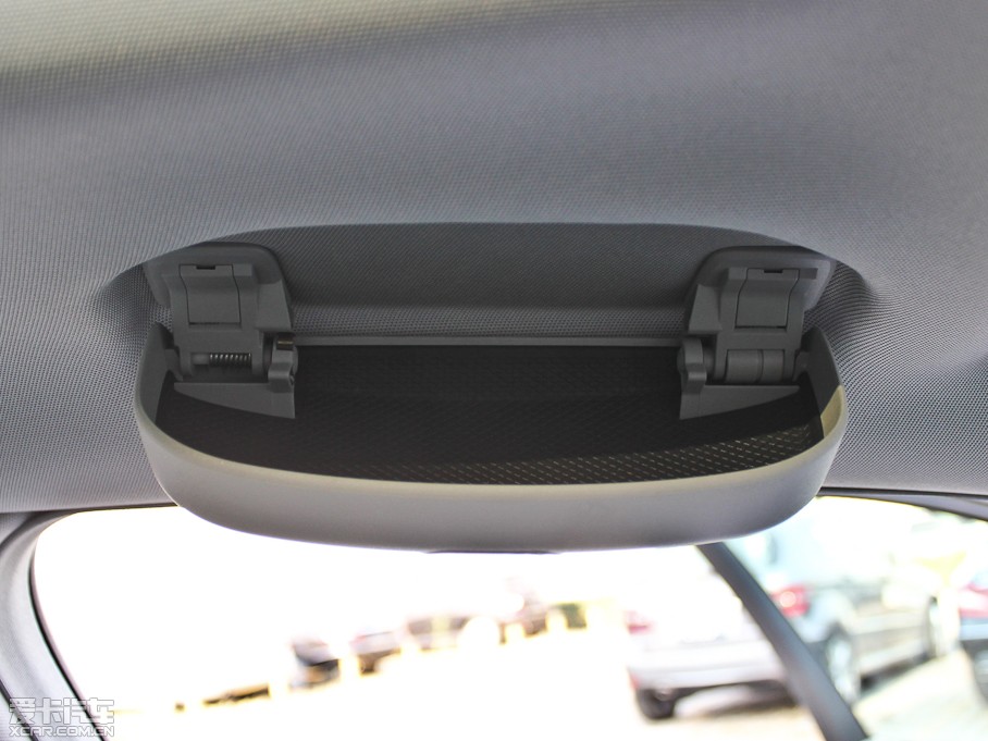 2012YE E 200L CGIŰ