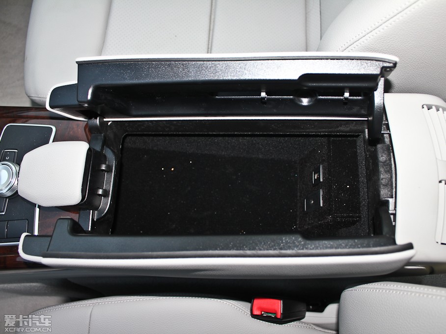 2012YE E 200L CGIŰ